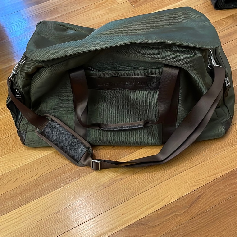 Abercrombie and Kent duffel bag - olive